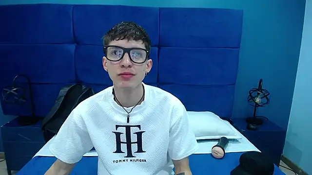 Jheampiiero online show from 09/11/25, 01:44