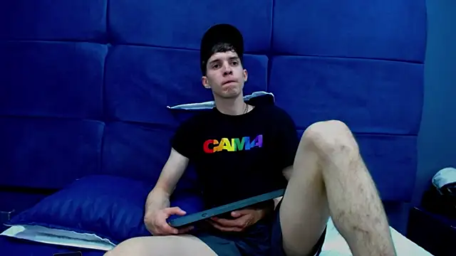 Jheampiiero online show from 10/15/25, 02:06