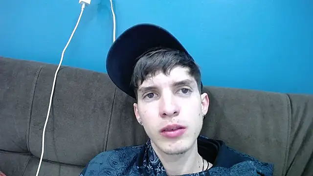 Jheampiiero online show from 11/19/25, 01:11