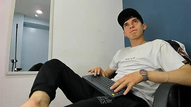 Jheampiiero online show from 02/07/26, 09:51