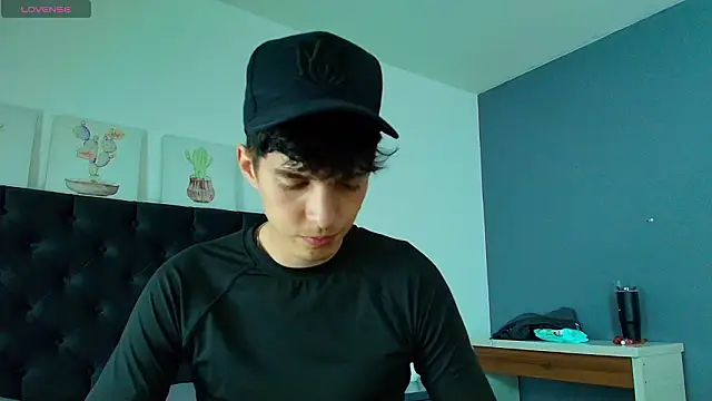 Jheampiiero online show from 03/19/26, 09:41