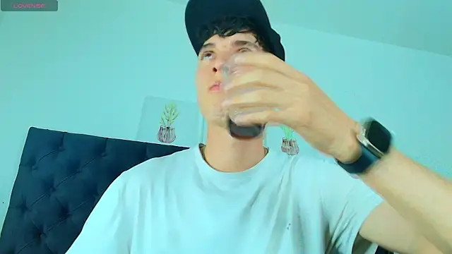 Jheampiiero online show from 03/24/26, 01:49