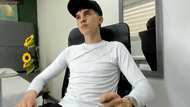 Jheampiiero online show from 04/13/26, 09:20