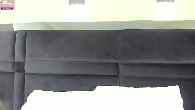 CarolineLee  online show from 06/26/26, 10:36
