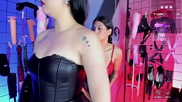 VictoryaLiah BDSM online show from 09/10/25, 11:54