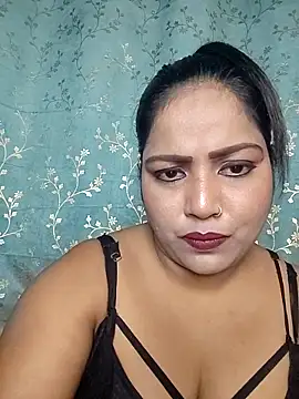 hornypriya696 online show from 11/04/25, 06:51
