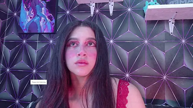 Megan Luxe online show from 09/17/25, 04:03