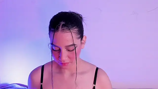 Megan Luxe online show from 02/22/26, 04:57