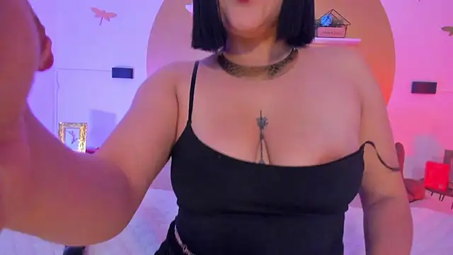 Snapshot of caroline__muller chatting on 09/10/25, 11:54 caroline muller online show from 09/10/25, 11:54