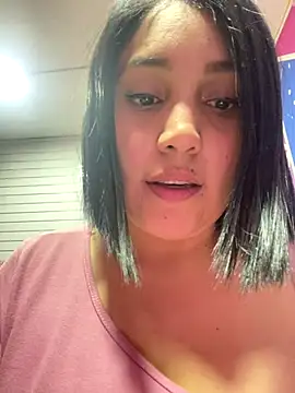 Snapshot of caroline__muller chatting on 10/06/25, 12:19 caroline muller online show from 10/06/25, 12:19