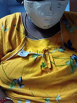 TAMIL ELAKKIYA online show from 11/19/25, 09:42