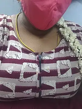 Snapshot of TAMIL_ELAKKIYA chatting on 07/01/26, 11:26 TAMIL ELAKKIYA online show from 07/01/26, 11:26