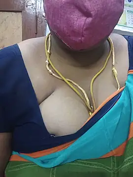 Snapshot of TAMIL_ELAKKIYA chatting on 07/21/26, 07:54 TAMIL ELAKKIYA online show from 07/21/26, 07:54