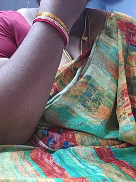 Snapshot of TAMIL_ELAKKIYA chatting on 07/30/26, 07:02 TAMIL ELAKKIYA online show from 07/30/26, 07:02