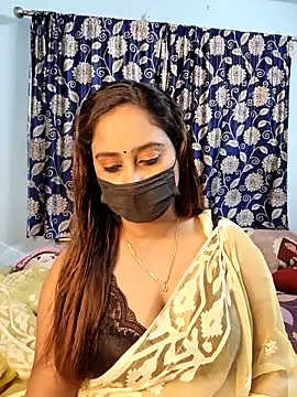 Snapshot of Cute-lusi chatting on 10/29/25, 03:36 Cute-lusi online show from 10/29/25, 03:36