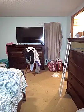 JuicyExxxperience online show from 11/11/25, 12:05