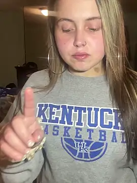 JuicyExxxperience online show from 12/19/25, 02:02