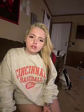 JuicyExxxperience online show from 02/21/26, 01:45