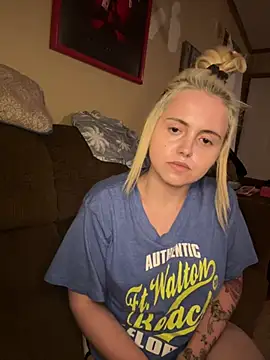 JuicyExxxperience online show from 04/02/26, 10:24