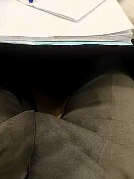 hotboy43339 online show from 11/04/25, 03:49