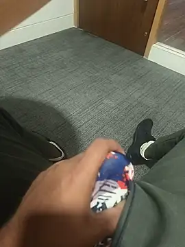 hotboy43339 online show from 06/20/26, 04:37