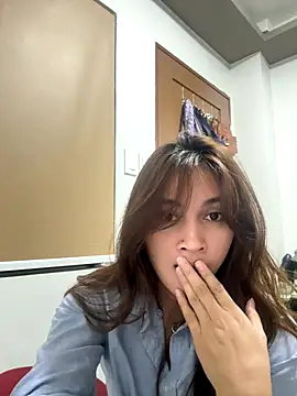 LanySylvia online show from 10/20/25, 03:01