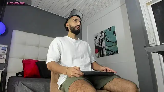 Yiyo10  online show from 02/08/26, 04:16