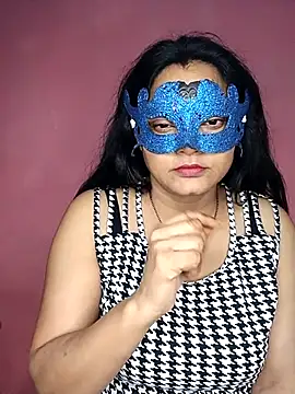 Snapshot of MEERAcle chatting on 10/14/25, 01:06 MEERAcle online show from 10/14/25, 01:06