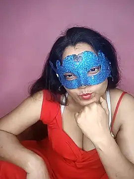 Snapshot of MEERAcle chatting on 11/02/25, 12:57 MEERAcle online show from 11/02/25, 12:57