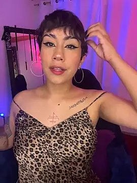 ZahaRose online show from 11/28/25, 03:20