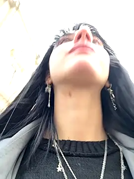 Only April online show from 09/17/25, 02:19