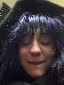 Only April online show from 02/21/26, 04:13