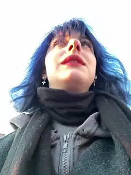 Only April online show from 04/11/26, 03:22