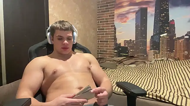 MusclePhantom online show from 11/20/25, 10:20