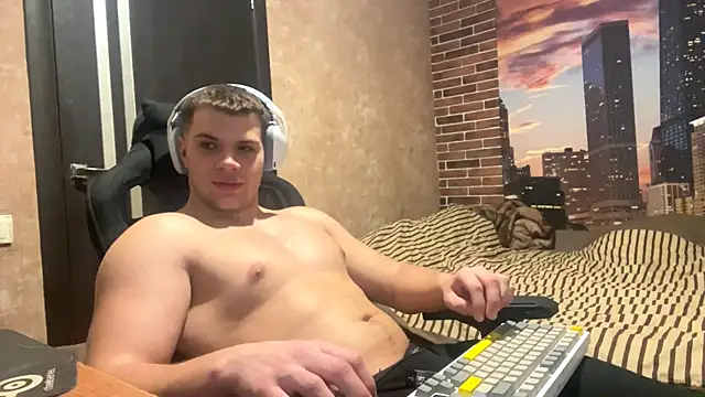 MusclePhantom online show from 02/17/26, 09:21