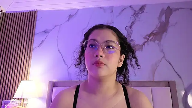 LunaRosse  online show from 11/10/25, 12:04