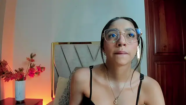 IvyJhons online show from 12/20/25, 12:34