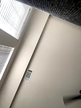 huhgtr online show from 11/12/25, 03:01