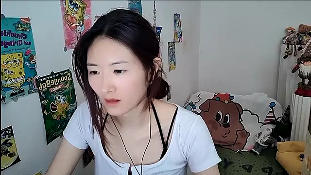 Snapshot of Moonlight-23 chatting on 09/27/25, 06:51 Moonlight-23 online show from 09/27/25, 06:51