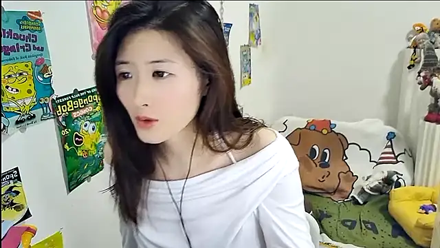 Snapshot of Moonlight-23 chatting on 09/28/25, 01:16 Moonlight-23 online show from 09/28/25, 01:16