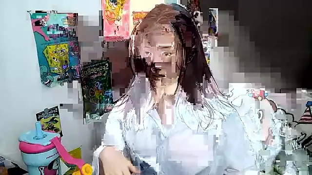 Snapshot of Moonlight-23 chatting on 10/10/25, 06:56 Moonlight-23 online show from 10/10/25, 06:56