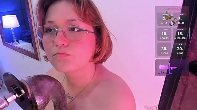 isa grey  online show from 10/03/25, 03:25