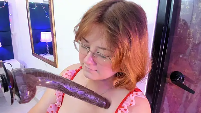 isa grey  online show from 01/07/26, 03:42