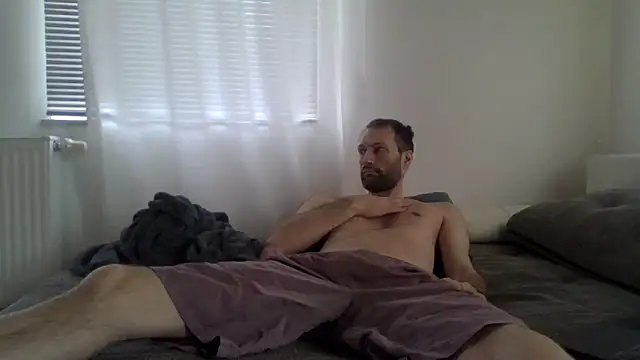 XLBarehengst online show from 02/27/26, 08:03