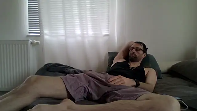 XLBarehengst online show from 04/03/26, 08:34