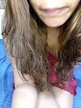 blueeyegirl22 online show from 10/22/25, 02:06