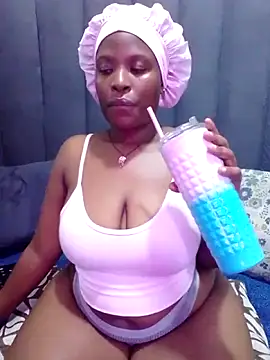 MrsMxx25 online show from 10/16/25, 11:28