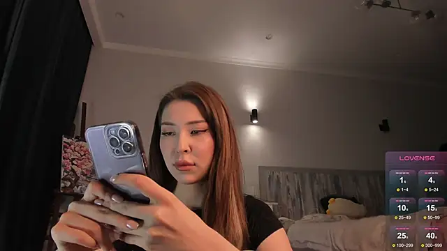 devaivy online show from 12/02/25, 11:15