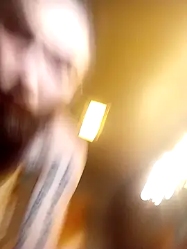 Snapshot of raze_6003 chatting on 12/05/25, 01:31 raze 6003 online show from 12/05/25, 01:31