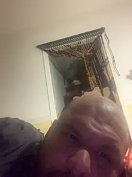 shakeweight online show from 02/11/26, 06:51